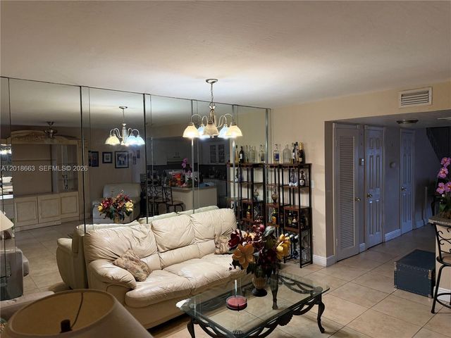 9127 SW 96th Ave, Miami, FL 33176