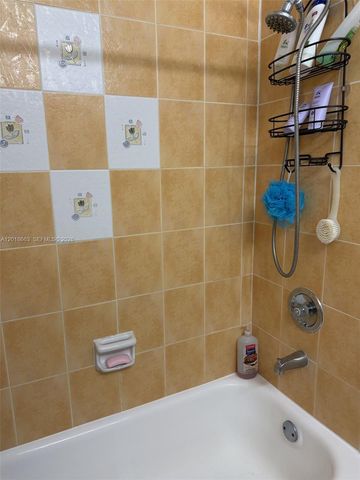 9127 SW 96th Ave, Miami, FL 33176