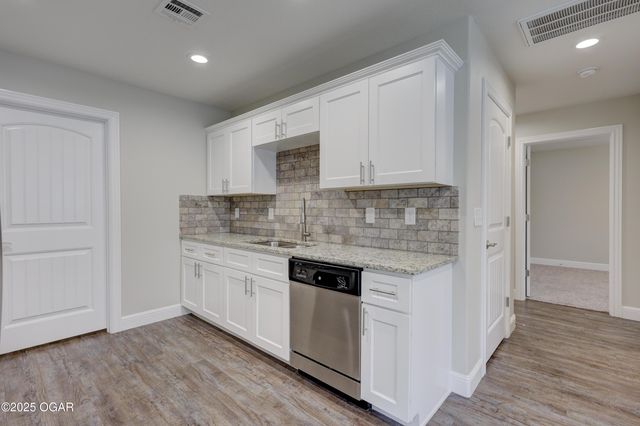 1815 S Pennsylvania Avenue, Joplin, MO 64804