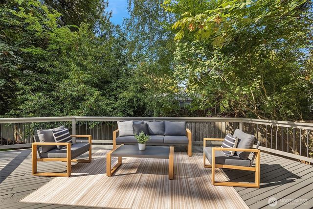 10717 166th Court NE, Redmond, WA 98052