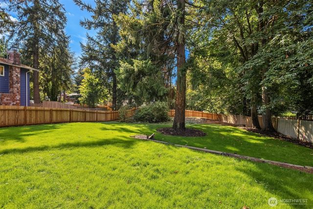 10717 166th Court NE, Redmond, WA 98052