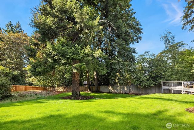 10717 166th Court NE, Redmond, WA 98052
