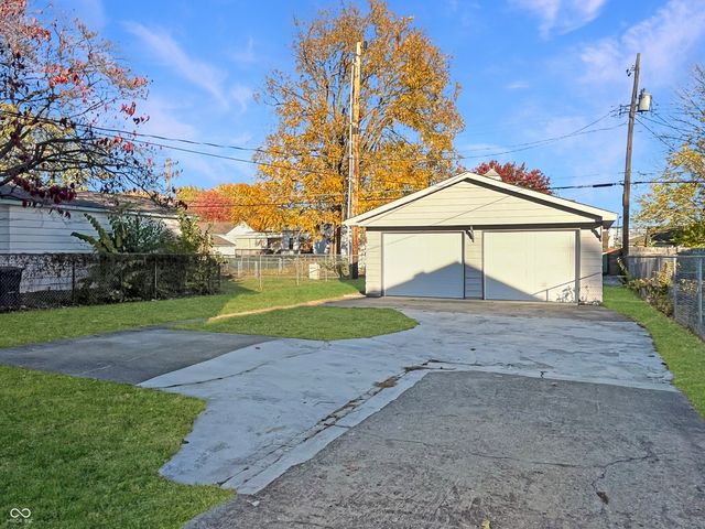 1829 Fisher Avenue, Indianapolis, IN 46224