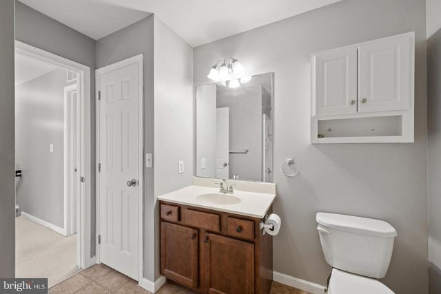 239 RAILROAD AVE, Ephrata, PA 17522