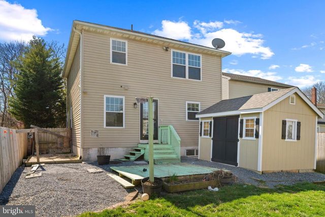 239 RAILROAD AVE, Ephrata, PA 17522
