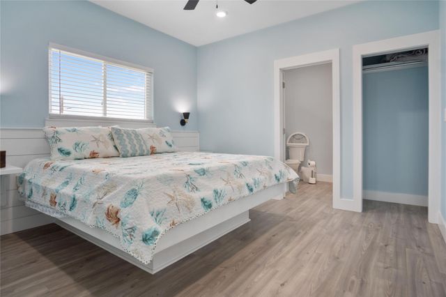 2313 Gumbo Drive, Gilchrist, TX 77617