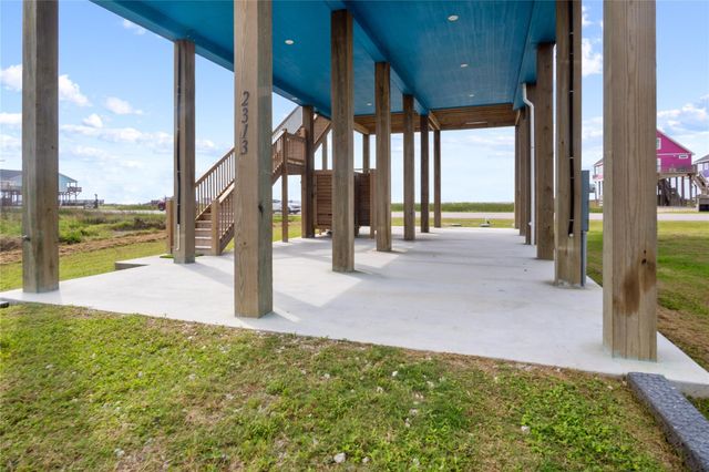 2313 Gumbo Drive, Gilchrist, TX 77617