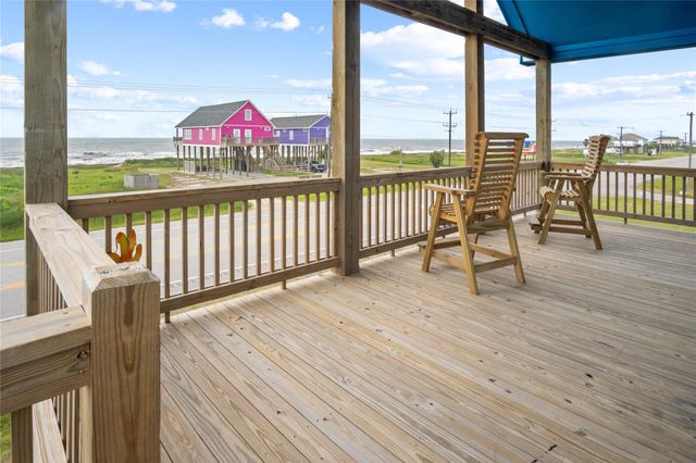 2313 Gumbo Drive, Gilchrist, TX 77617