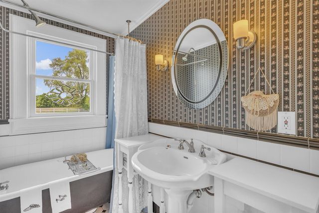 6750 County Farm Road, Jackson, MI 49201