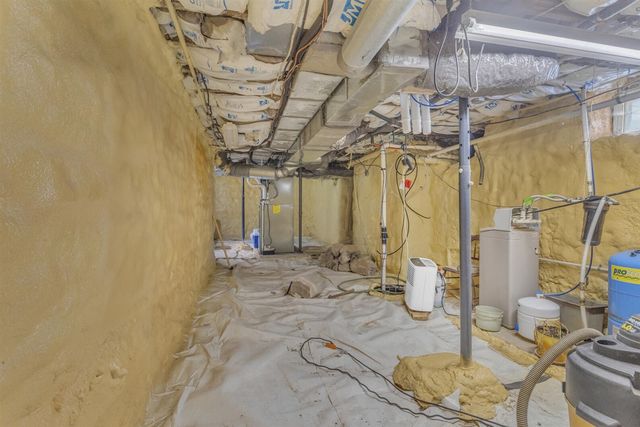 6750 County Farm Road, Jackson, MI 49201