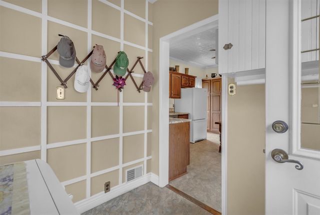 6750 County Farm Road, Jackson, MI 49201