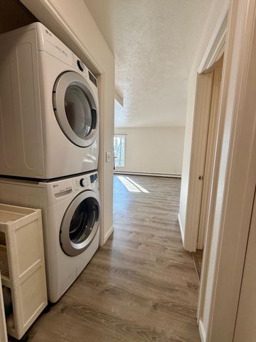 227 WOODRIDGE STREET, Fairbanks, AK 99709