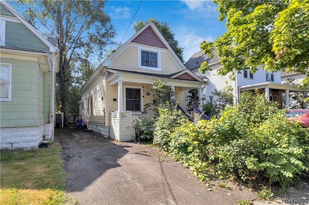 97 Burch Avenue, West Seneca, NY 14210