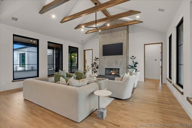 17744 E White Tail Cove, Owasso, OK 74055