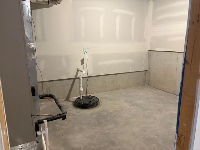 1217 S 14th Street, Ozark, MO 65721