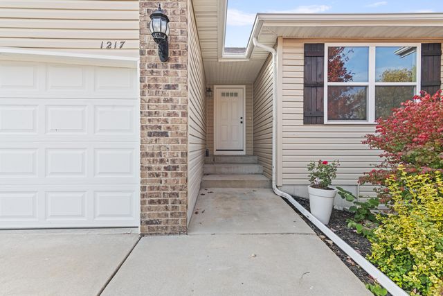 1217 S 14th Street, Ozark, MO 65721