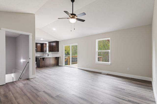 1217 S 14th Street, Ozark, MO 65721