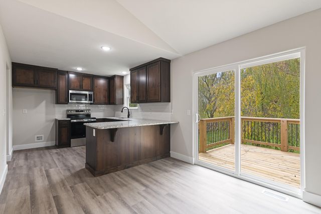 1217 S 14th Street, Ozark, MO 65721