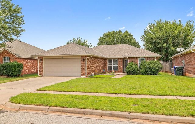 905 Shadowhill Street, Norman, OK 73071