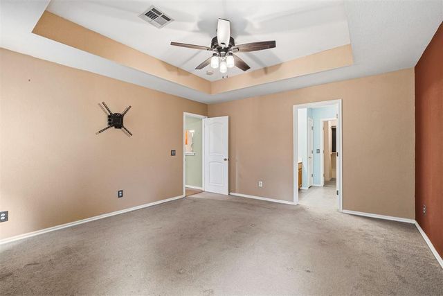 905 Shadowhill Street, Norman, OK 73071