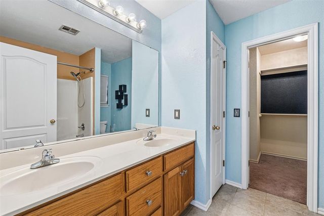 905 Shadowhill Street, Norman, OK 73071