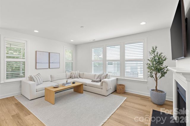 6023 Corbin Woods Court, Charlotte, NC 28226