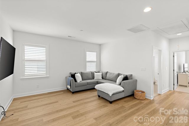6023 Corbin Woods Court, Charlotte, NC 28226