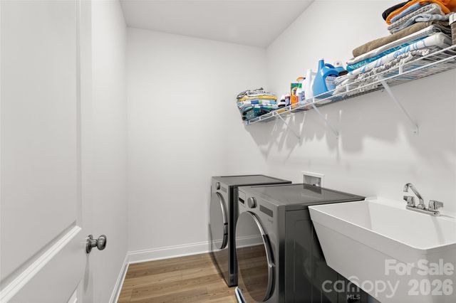 6023 Corbin Woods Court, Charlotte, NC 28226