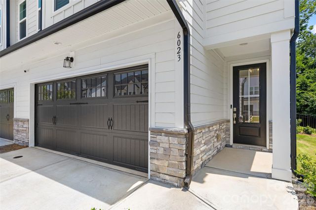 6023 Corbin Woods Court, Charlotte, NC 28226