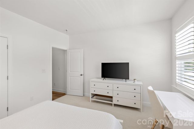 6023 Corbin Woods Court, Charlotte, NC 28226