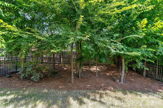 6023 Corbin Woods Court, Charlotte, NC 28226