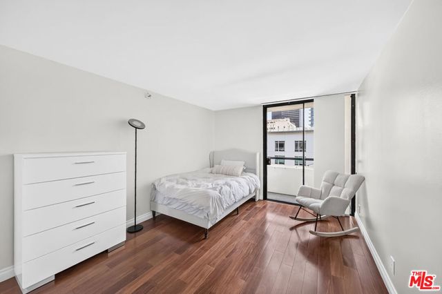 600 W 9th Street 913, Los Angeles, CA 90015