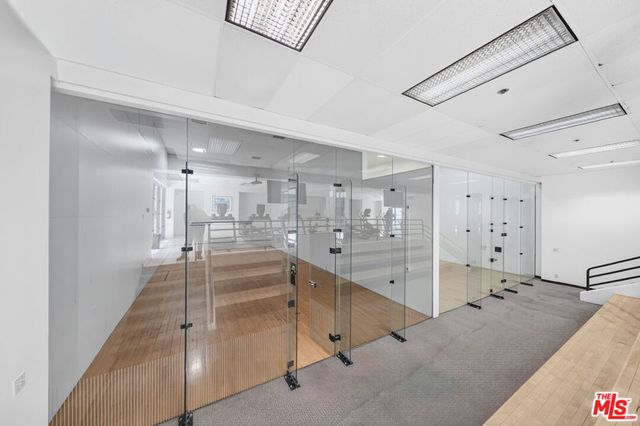 600 W 9th Street 913, Los Angeles, CA 90015