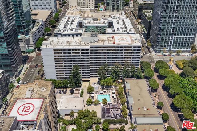 600 W 9th Street 913, Los Angeles, CA 90015