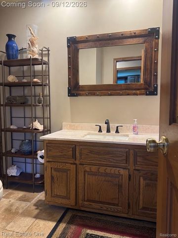 1982 Heritage Hill Court, Rochester Hills, MI 48306
