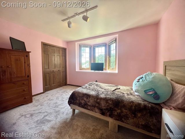 1982 Heritage Hill Court, Rochester Hills, MI 48306