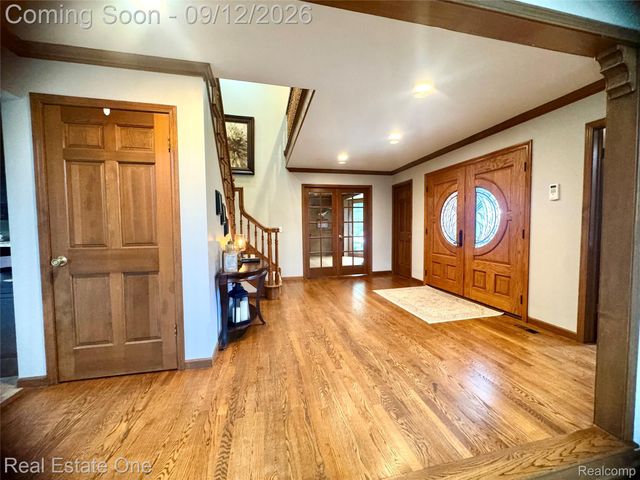1982 Heritage Hill Court, Rochester Hills, MI 48306