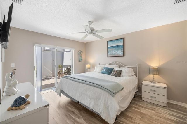 276 CERROMAR WAY S 60, Venice, FL 34293