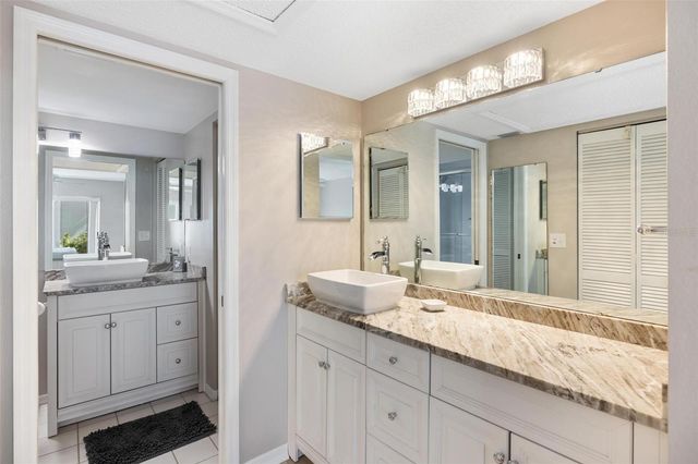 276 CERROMAR WAY S 60, Venice, FL 34293