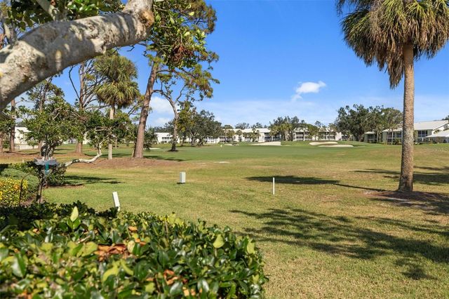 276 CERROMAR WAY S 60, Venice, FL 34293