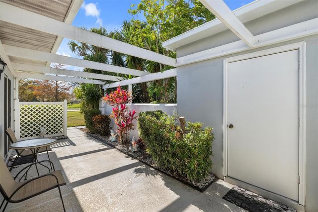 276 CERROMAR WAY S 60, Venice, FL 34293