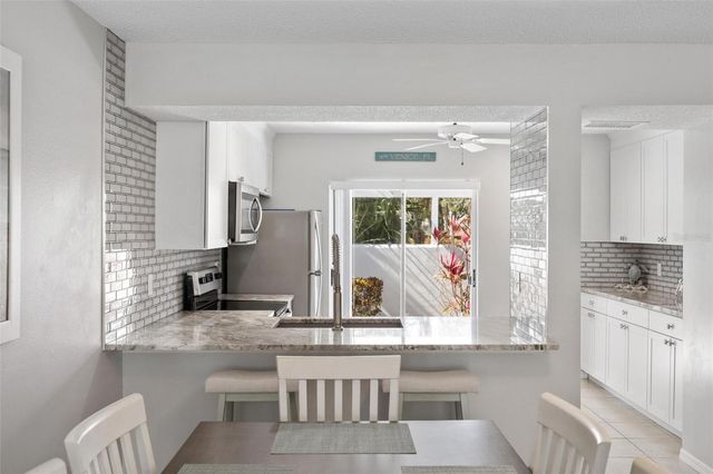 276 CERROMAR WAY S 60, Venice, FL 34293