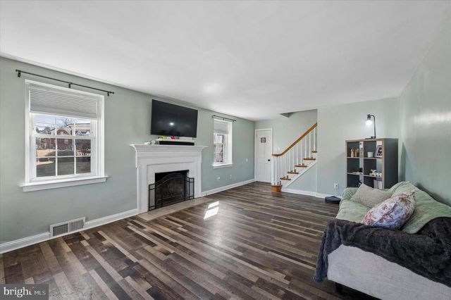 114 PROVIDENCE RD, Morton, PA 19070