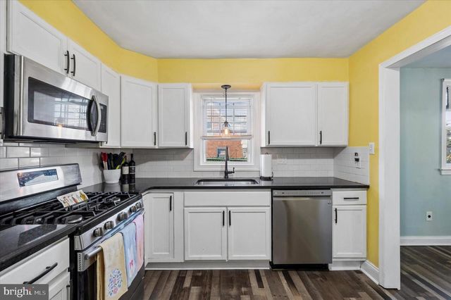 114 PROVIDENCE RD, Morton, PA 19070