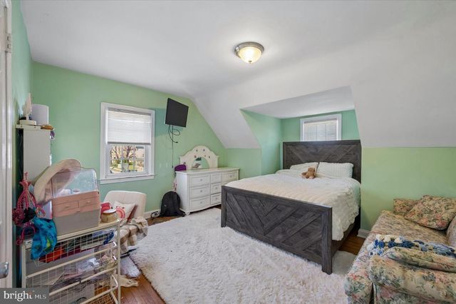 114 PROVIDENCE RD, Morton, PA 19070