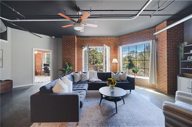 395 Central Park Place NE 210, Atlanta, GA 30312