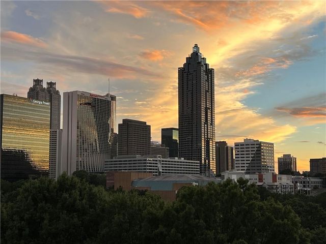 395 Central Park Place NE 210, Atlanta, GA 30312