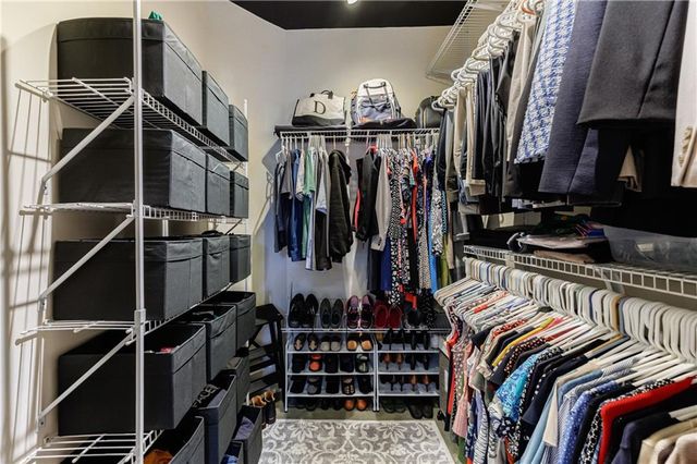 395 Central Park Place NE 210, Atlanta, GA 30312