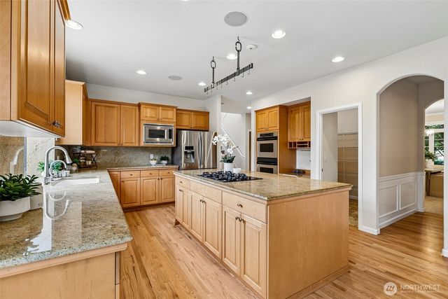 13611 NE 136th Pl, Kirkland, WA 98034