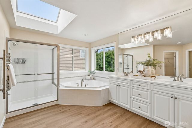 13611 NE 136th Pl, Kirkland, WA 98034